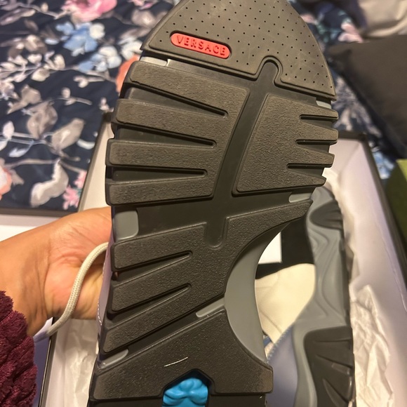 Versace sneakers - Picture 8 of 8